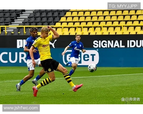 欧联杯精彩对决尤文图斯与曼城战成平局帽子戏法引发全场热潮 欧联杯精彩对决尤文图斯与曼城战成平局帽子戏法引发全场热潮